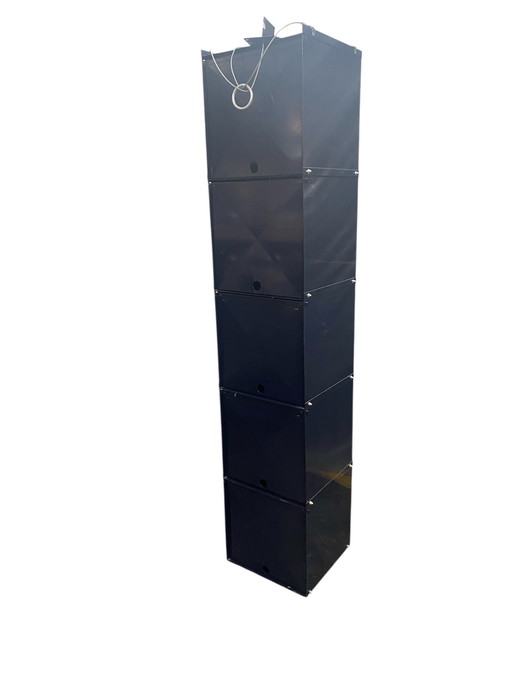 Hanging container