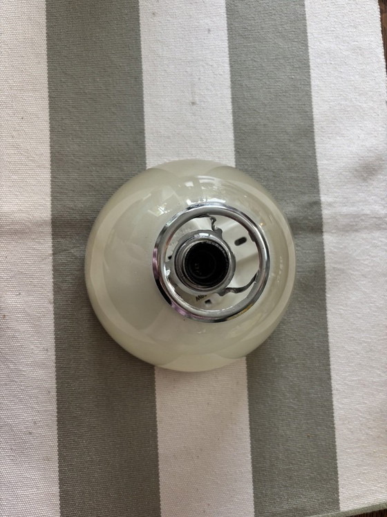 Plafoniera Artemide Tilos, disegnata da Gismondi, vetro crema, Plafoniere, Cromo, Design (foto 2 di 5)