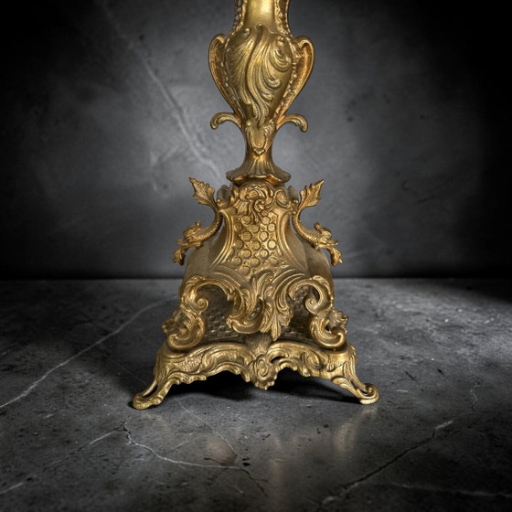 Image 1 of Elegant 6 arm brass candelars 