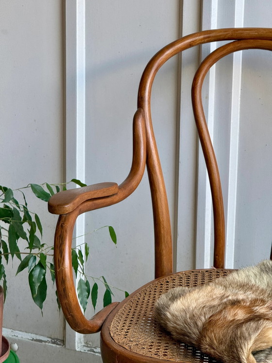 Josef & Jacob Kohn No. 18 Fauteuil en bois courbé et cannage, Marron, Vintage (photo 3 sur 11)