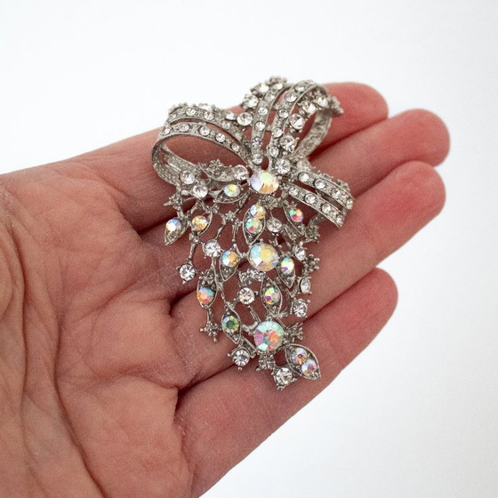 Image 1 of Vintage Aurora Borealis ribbon brooch: Iridescent and transparent rhinestones