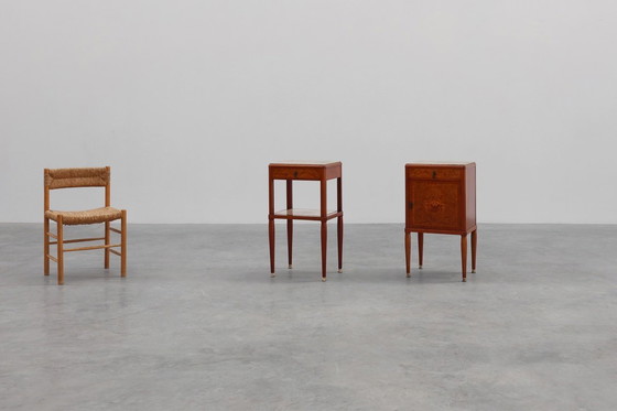 Image 1 of Paar französische Art-Deco-Nachttische mit Intarsien und Marmorplatten, 1940er Jahre