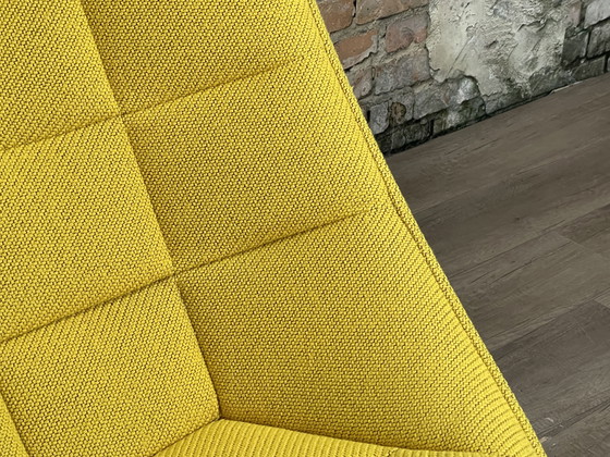 Image 1 of Hay Uchiwa amarillo