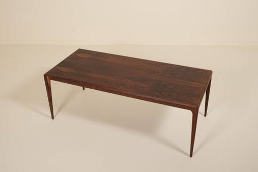 Mesa de centro de Johannes Andersen para CFC Silkeborg
