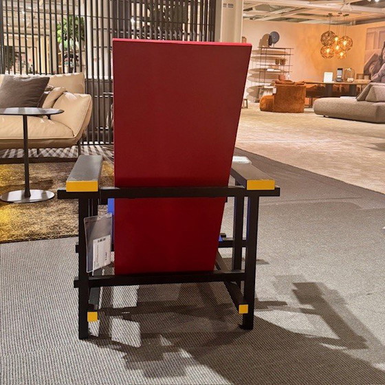 Image 1 of Sillón Cassina rojo y azul