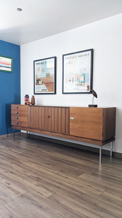 Vintage Enfilade skandinavisches Design