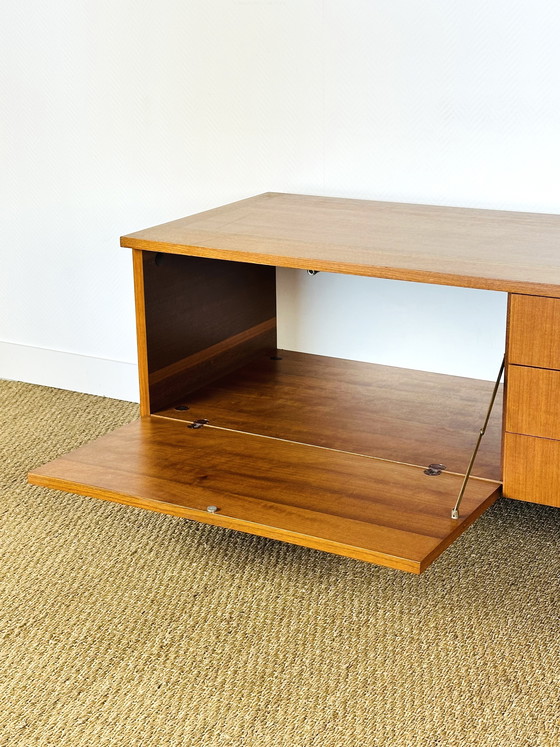 Image 1 of Scandinavisch dressoir van teakhout, 1960