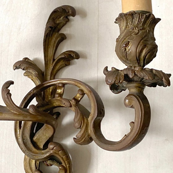 Image 1 of Paar bronzene Wandleuchten im Stil Louis XV