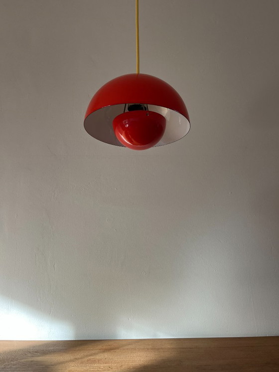 Image 1 of Vintage Louis Poulsen Flowerpot - Verner Panton - VP1 - Danish design lamp