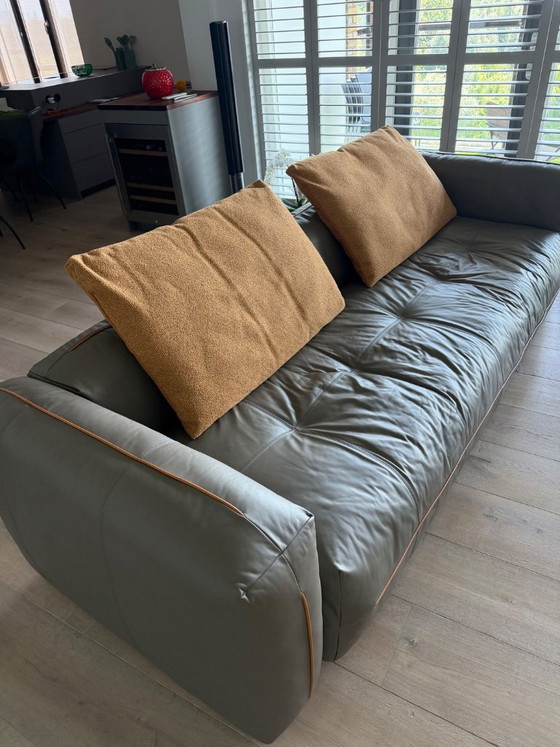 Image 1 of Divano Rolf Benz a 3,5 posti. 286x109x72 cm, in pelle.