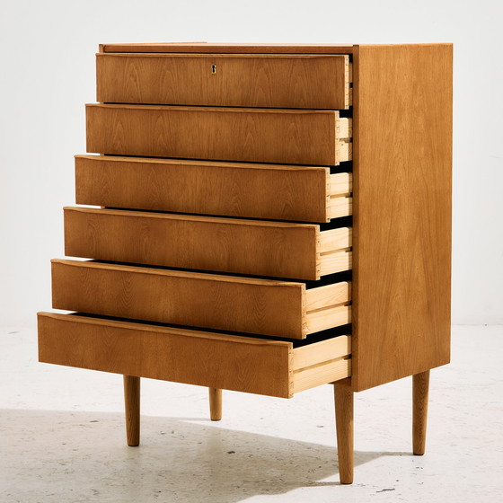 Image 1 of Mk10634 Commode en chêne restaurée