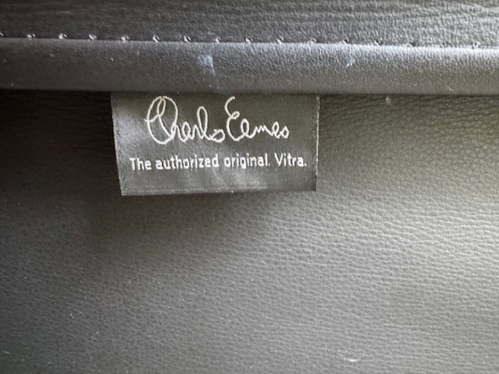 Image 1 of 2 sedie e poggiapiedi in alluminio Charles & Ray Eames EA