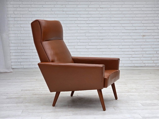 1970, fauteuil danois à dossier haut de Vejen Polstermøbelfabrik, état d'origine.