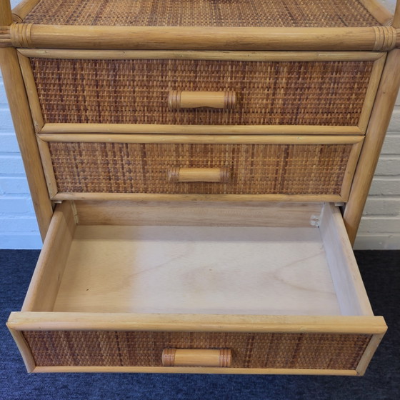Image 1 of Bamboe rotan grenen 5 laden kastje 