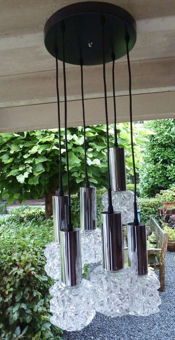 Mid-Century Cascade Pendant Lamp with 6 Glass Shades (1960s/70s) – Chrome (photo 5 of 5)