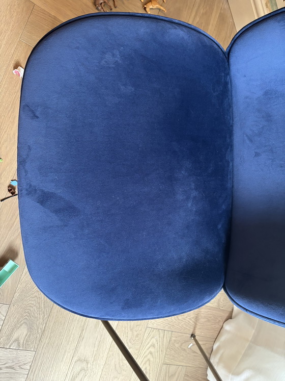 2x Gubi Beetle Lounge Fauteuil Gubi Velvet – Stoelen / fauteuils, Metal (photo 5 of 5)