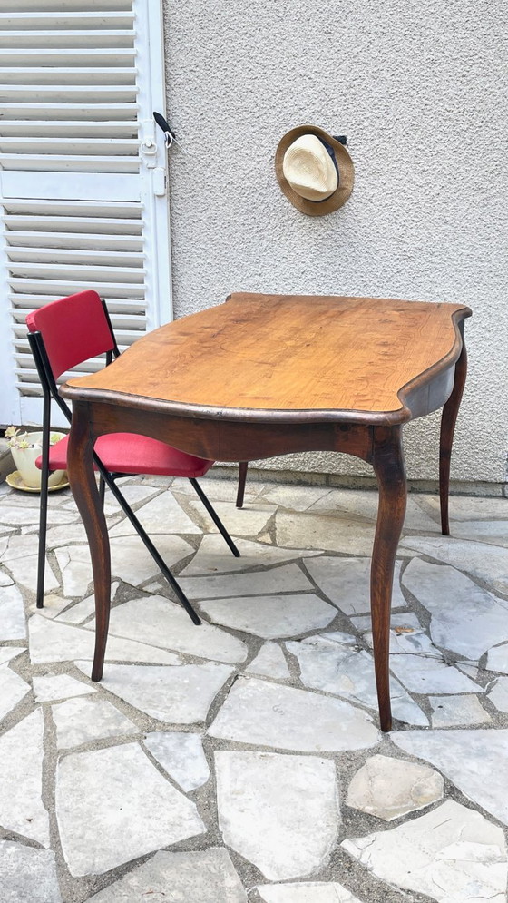 Schreibtisch mit geschwungenen Beinen – Wood (photo 8 of 31)