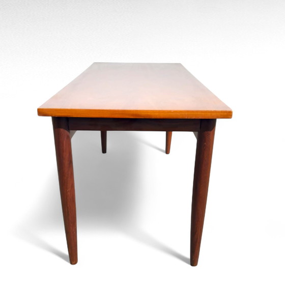 Image 1 of Mid Century Couchtisch Platte aus Teakholzfurnier, Gestell aus massivem Teakholz