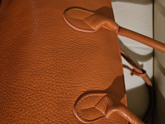 Beliebte Luxus-Leder-Handtasche in Orange – Andere Taschen, Lammleder (photo 9 of 11)