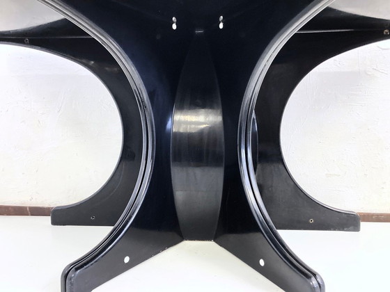 Image 1 of Tavolo da pranzo triangolare design modulare Peter Ghyczy plastica nera anni '70