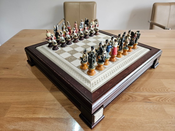 Raj Verzamel schaakspellen van Franklin Mint Porselein, jaren 70, Set van 33 – Decoratieve objecten (photo 4 of 19)