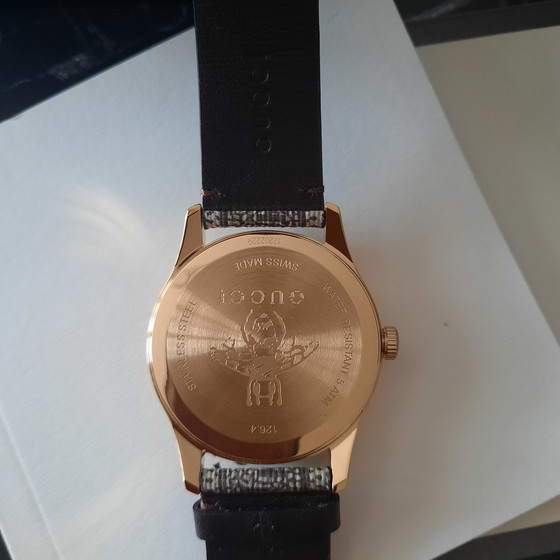 Image 1 of montre Gucci