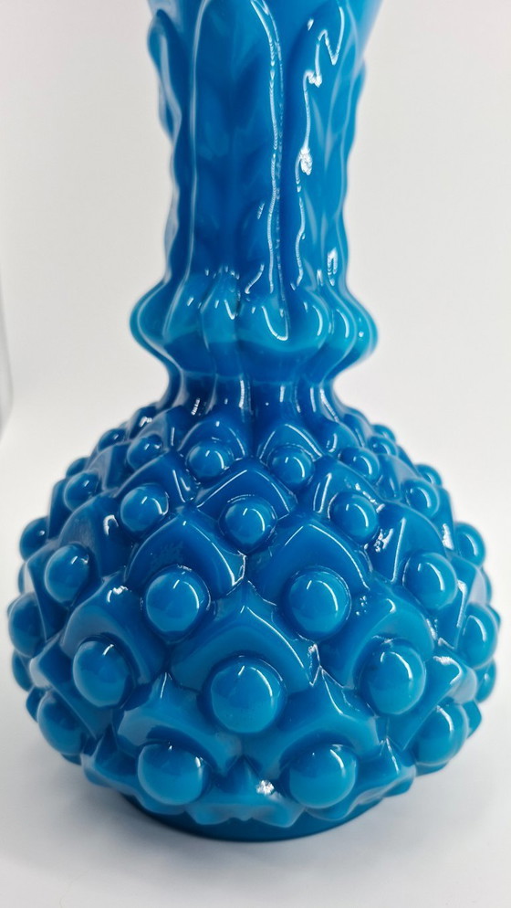 Image 1 of Vaso ananas in opalino blu della fabbrica Baccarat