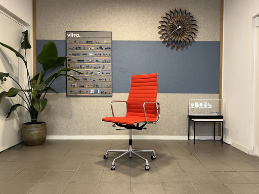 Vitra | Eames | EA 119 | Oranje Hopsak - Chrome | 1x