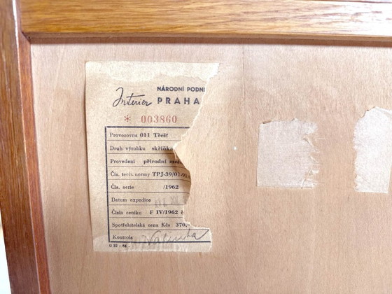 Image 1 of Vintage U-450 display cabinet – Jiroutek for Interier Praha