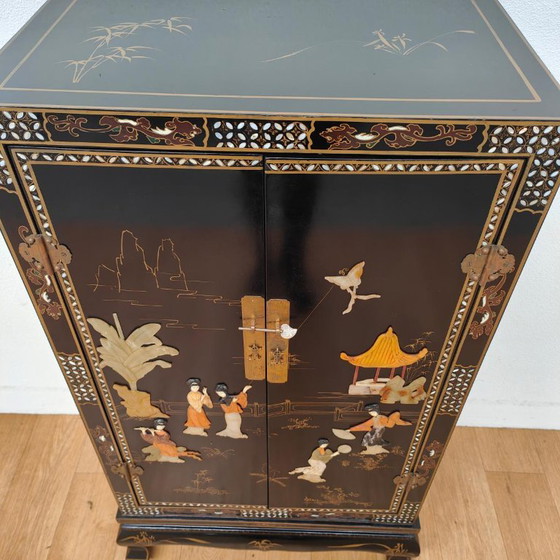 Vintage Chinese bruidskast servieskast buffetkast Chinoise – Buffetkasten, Wood (photo 12 of 18)