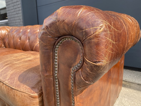 Image 1 of Bellissimo divano Chesterfield vintage, sigari e cognac
