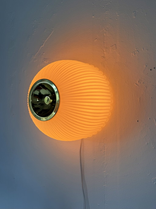 Vintage Opal Glass Wall Lamp, Glashütte Limburg ‘70 – wandlampen, Brass