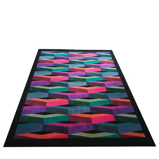 Stunning 1980s Italian Post-Modern Wool Rug by Missoni for T&J Vestor.