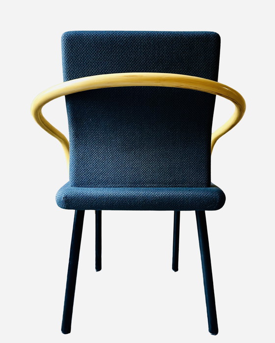 Image 1 of 4x Mandarin stoel van Ettore Sottsass voor Knoll, 1986 - Blauwe stof, armleuningen in bamboelook