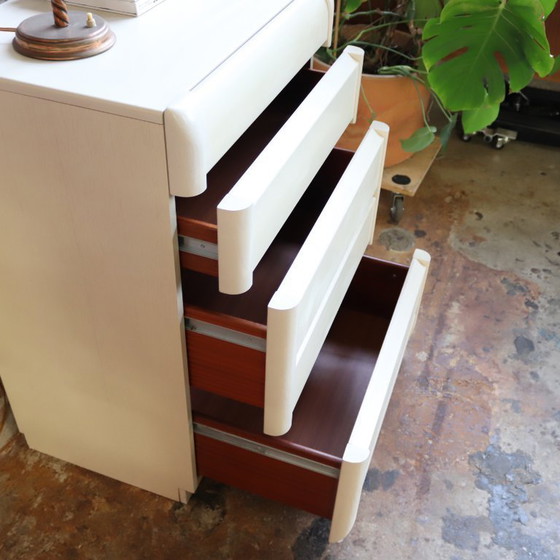 Image 1 of Vintage ladekast post modern space