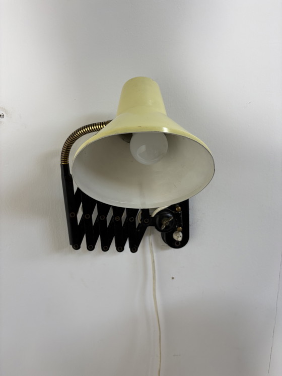 Image 1 of Hala gele schaarlamp jaren’60