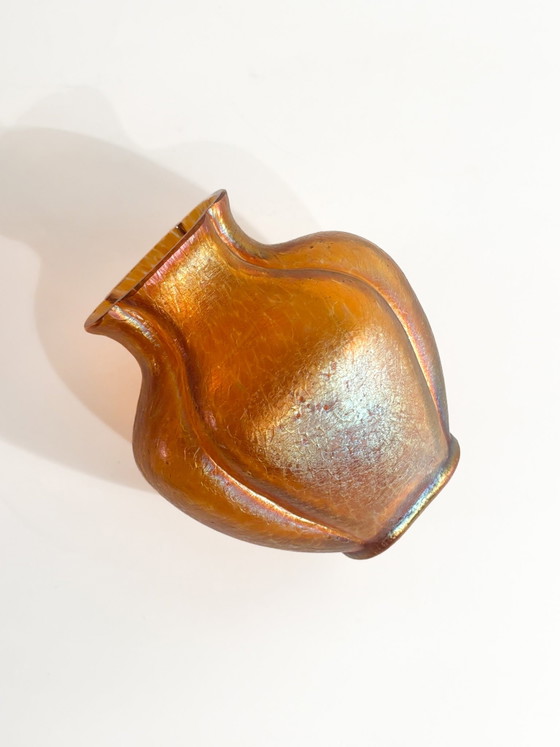 Vase Loetz en verre rose et orange irisé des années 1950 – Glass (photo 7 of 12)