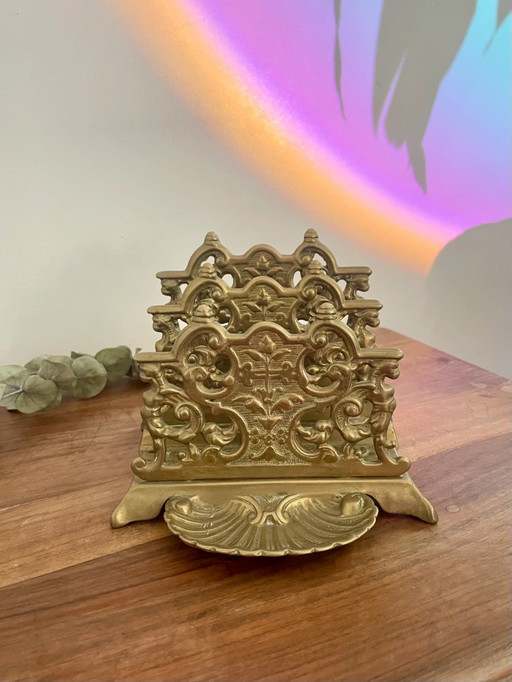 Sujetaletras de bronce antiguo