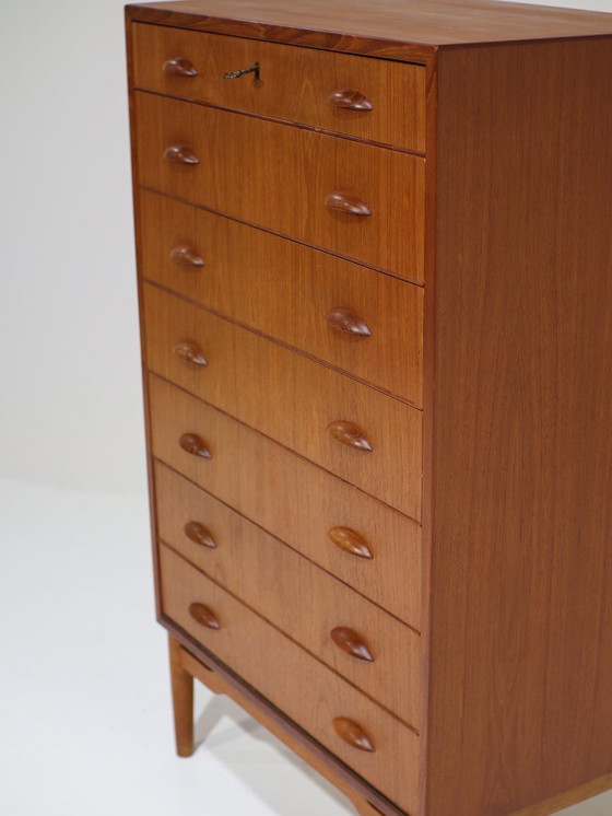 Image 1 of Commode haute étroite en teck avec étagère à chaussures, style danois vintage.