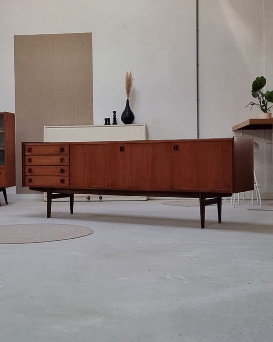 Image 1 of Credenza di metà secolo