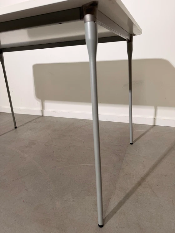 Image 1 of Table Magis Centomila Tavolo par James Irvine – Table de salle à manger/bureau blanche