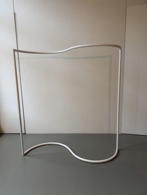 Kledingrek van hooi. Muller & van Severen