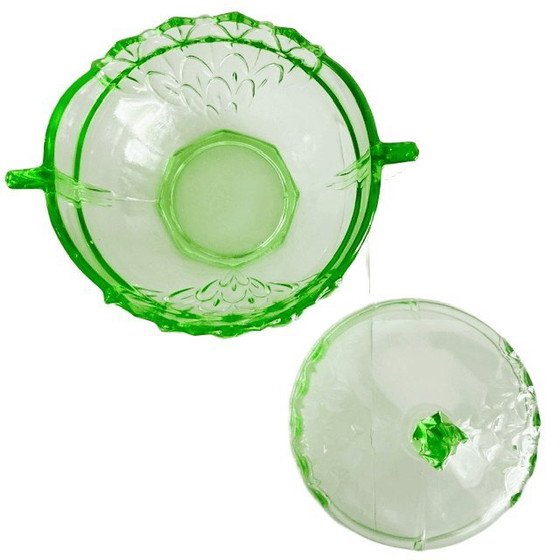 Bonbonnière vintage en verre vert Annagreen Bonbon Dish 1930 – Accessoires de table, Glass (photo 12 of 14)