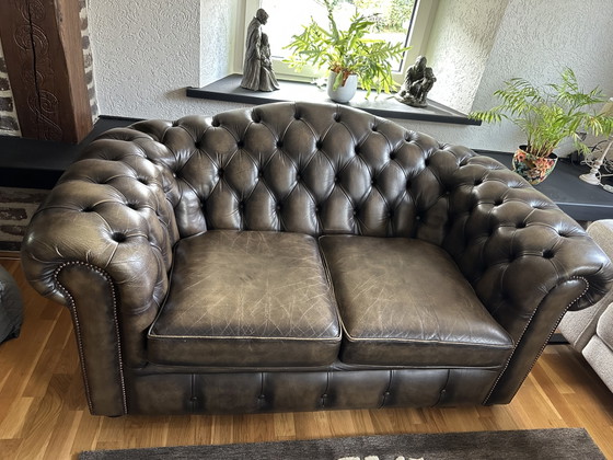 Canapé Chesterfield Deux Places – Canapés 2 places, Leather (photo 4 of 5)