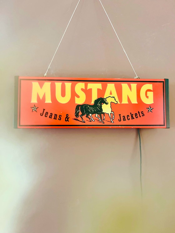 Image 1 of Scatola luminosa Mustang vintage unica