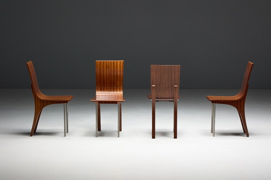 Image 1 of Chaises de salle à manger postmodernes en noyer, Italie, années 1980