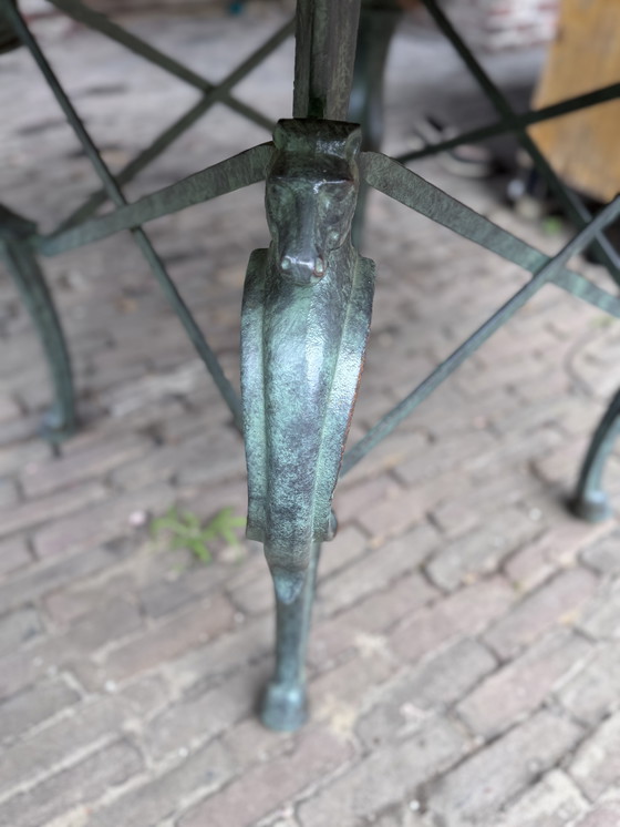 Image 1 of Zu verkaufen antiken Tisch mit Gusseisen dekorative Basis