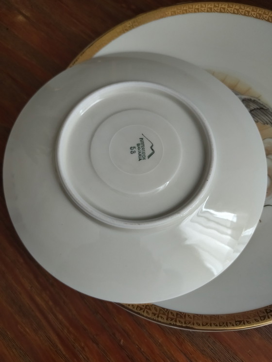 Image 1 of Herinnering voor de communie. De set bestaat uit een bord, schotel en beker.