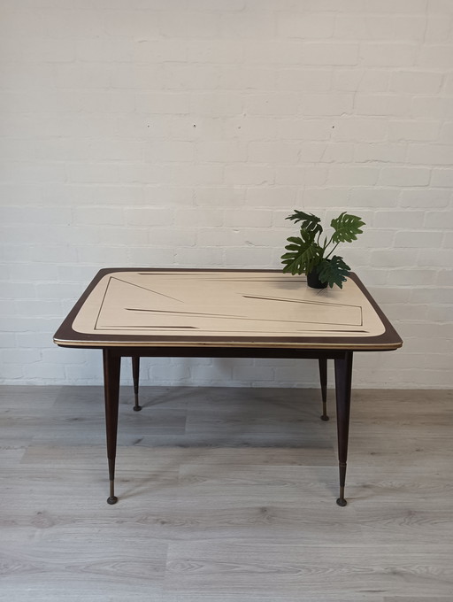 Vintage tafel, uitschuifbaar èn verhoogbaar