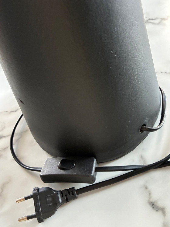 Image 1 of XL-Tischleuchte, mattschwarzes Terrakotta